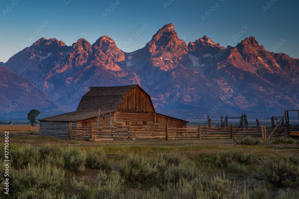Sunrise of Moulton Barn in the Grand Teton National Park, Wyoming Sunrise of Moulton Barn in the Grand Teton National Park, Wyoming