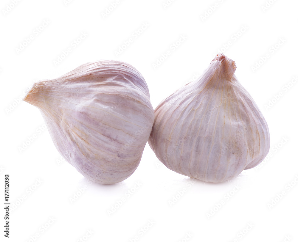 Fototapeta premium garlic isolated on white background