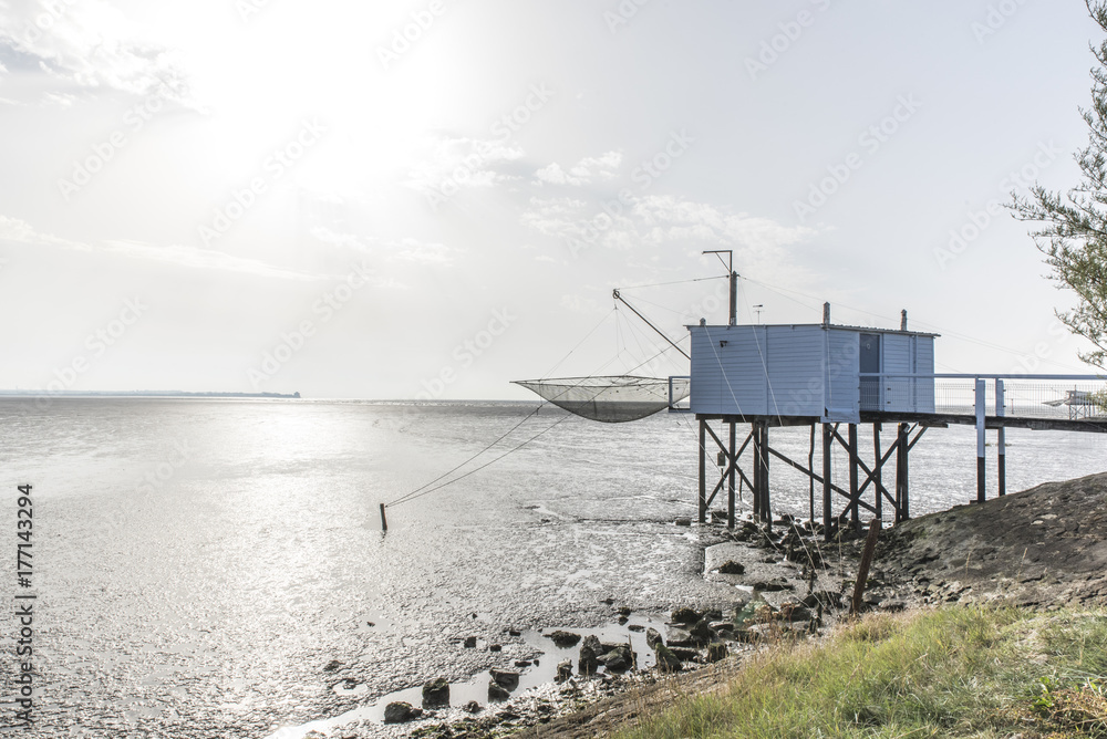 Carrelet sur la côte