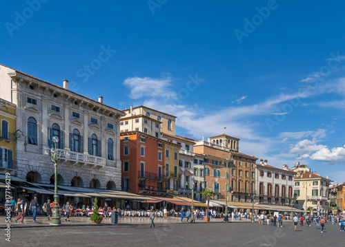 Piazza Bra Square, Verona © pwmotion