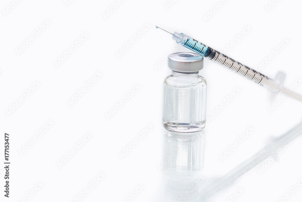 Medical vials for injection with a syringe Medical vials for injection with a syringe