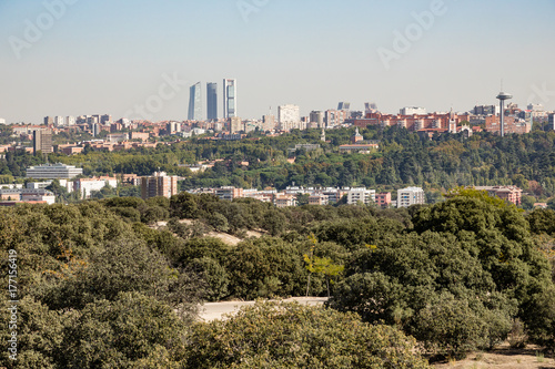 Views of Madrid, from the cable car of the Casa de Campo, with air contaminated by pollution © josevgluis