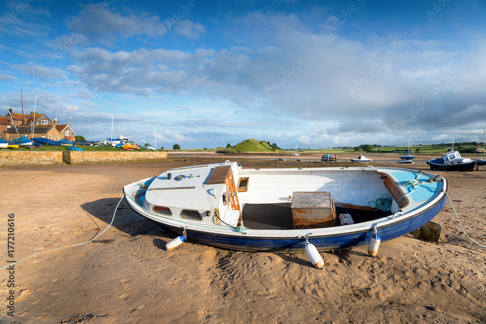 Fototapeta premium Low Tide at Alnmouth