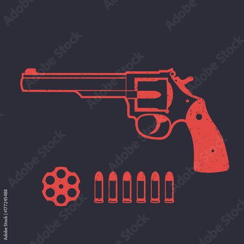 Revolver, handgun