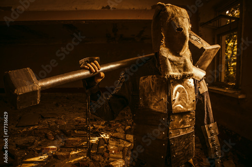 Raider with hammer photo