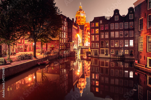 Photography Night red-light district De Wallen, canal Oudezijds Voorburgwal, bridge, Basilica of Saint Nicholas and its mirror reflection, Amsterdam, Holland, Netherlands