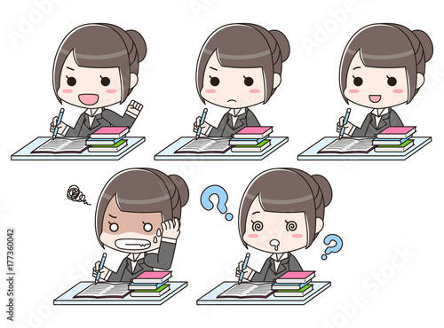 資格や入社試験などの勉強をする女性　セット