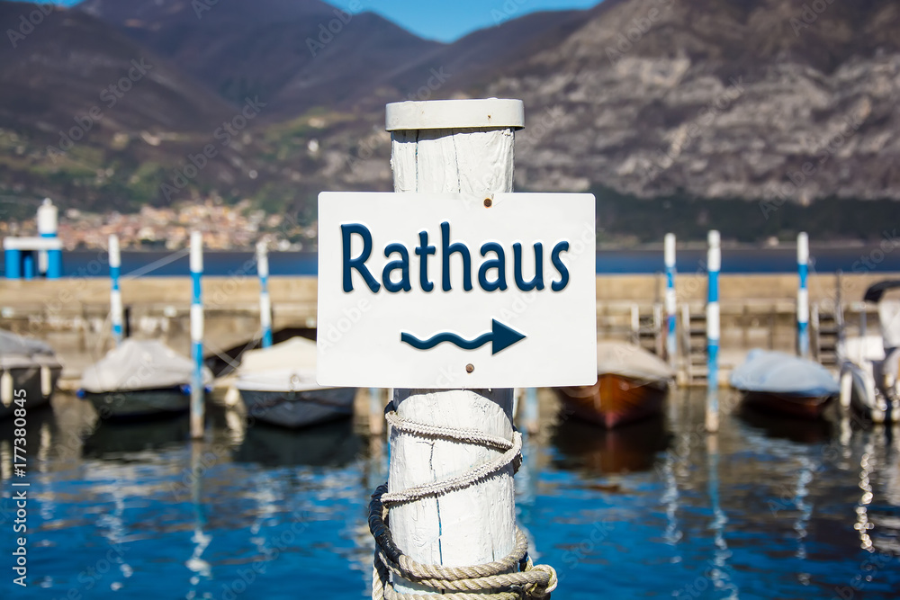 Naklejka premium Schild 232 - Rathaus