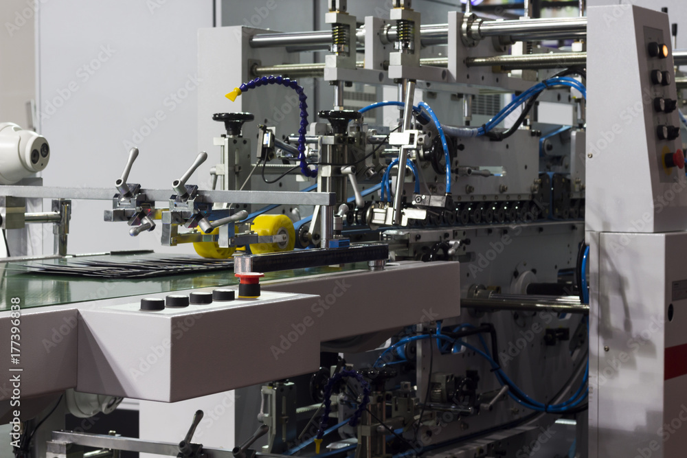 Digital label production machine ; industry equipment engineering background