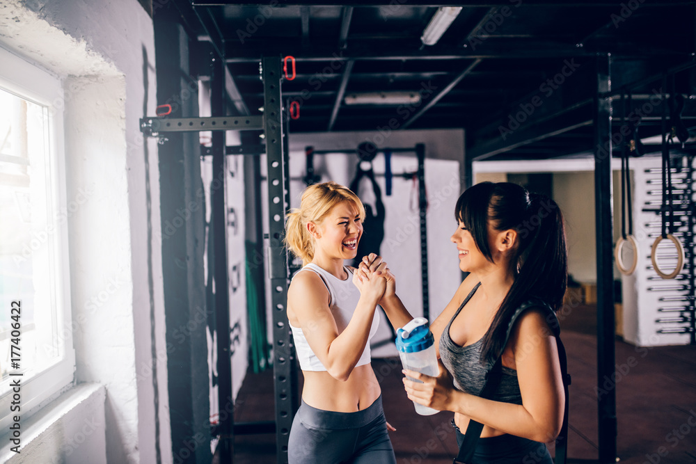 Working out together is always a blast - obrazy, fototapety, plakaty 