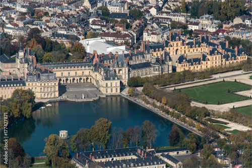 Vue aérienne du château de Fontainebleau en France où Napoléon abdiqua