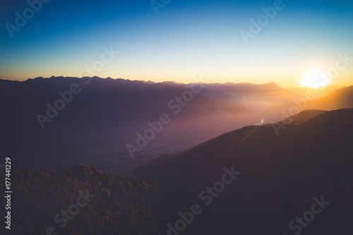 tramonto in Valtellina - Vista aerea © Silvano Rebai