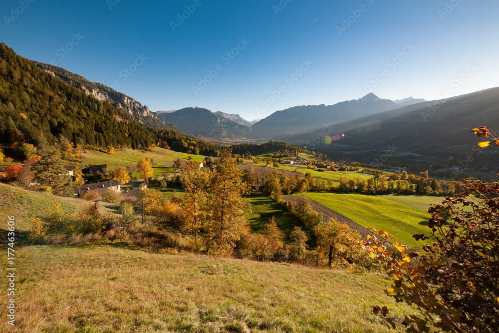 Landschaft bei Falera in Graubünden
