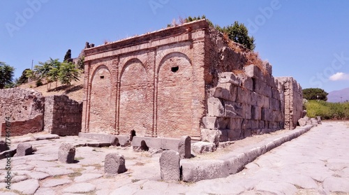 Italie Pompei chêteau d'eau briques castellum aquae