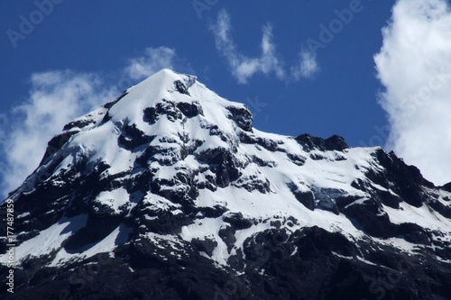 The peak of Illiniza south in Ecuador, covered in fresh snow © Chris Peters