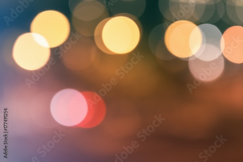 Night lights out of focus on the street © Soonios Pro