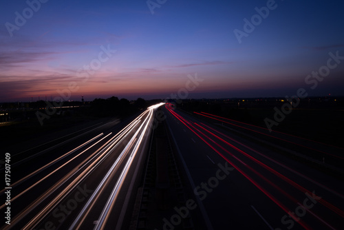 Autobahn bei Nacht, Strassenverkehr nachts