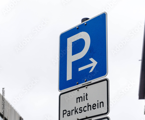 parkplatzschild, parkplatzsuche, parkschild, parkzeichen, 