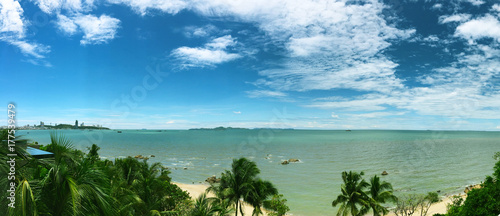 Fototapeta Naklejka Na Ścianę i Meble -  Panorama view of Pattaya Beach in Thailand