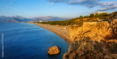 Fototapeta Naklejka Na Ścianę i Meble -  Antalya, Konyaalti sand beach, Turkey