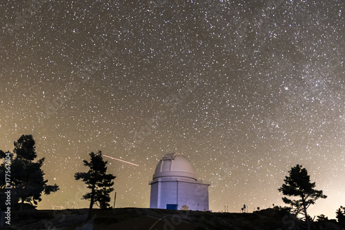 Valokuva observatorio estelar calar alto en almería