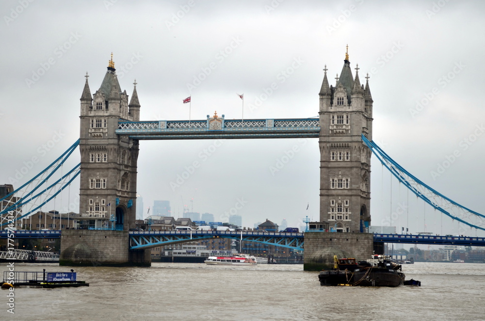 Obraz premium Tower bridge in London
