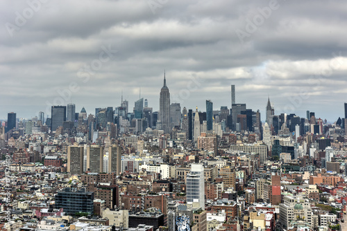 New York City Downtown Skyline © demerzel21