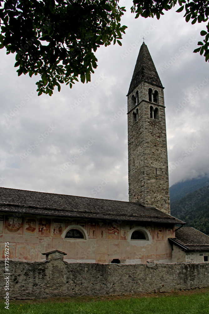 chiesa romanica di Sant'Antonio abate a Pelugo; Val Rendena, Trento