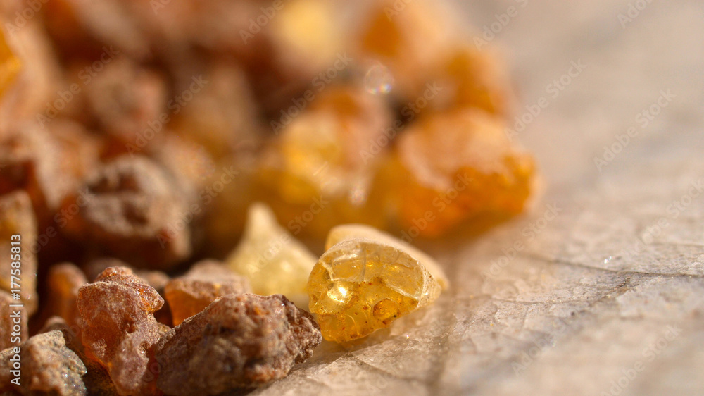 Myrrhe, Harz, Commiphora myrrha Myrrhe, Harz, Commiphora myrrha