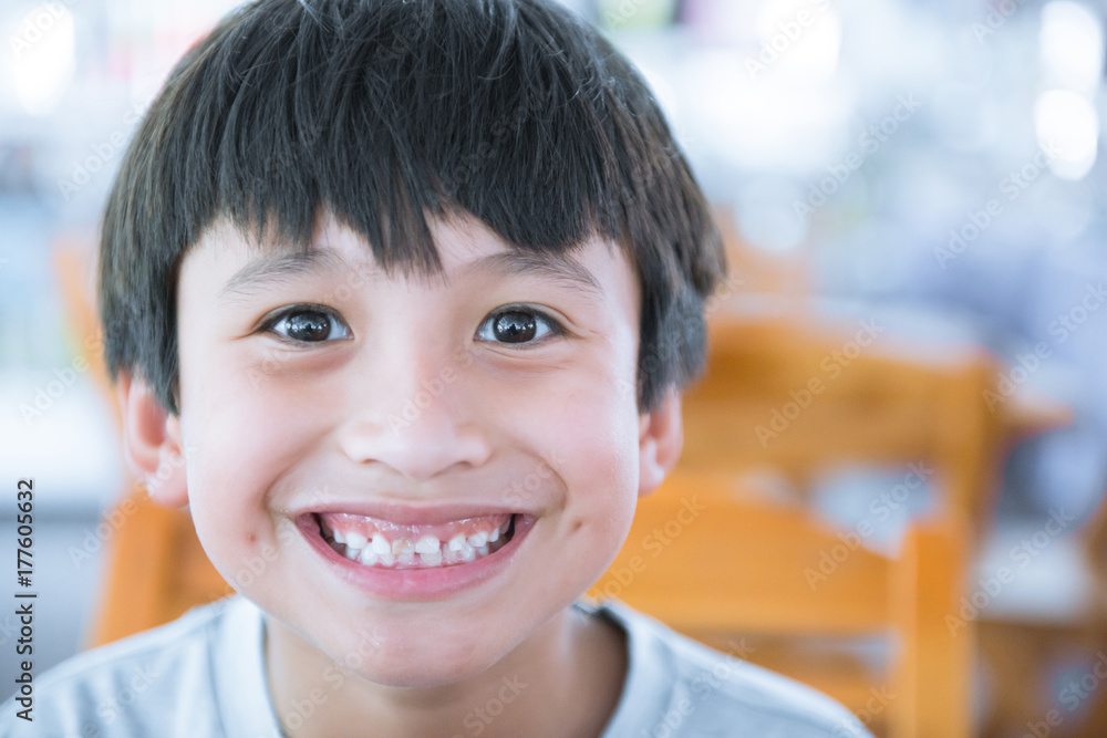 boy smiling boy smiling