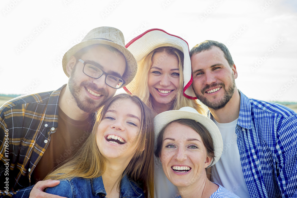 Friends travelling together Friends travelling together