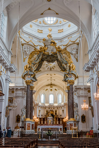 Dans l'église Saint-Bruno des Chartreux de Lyon