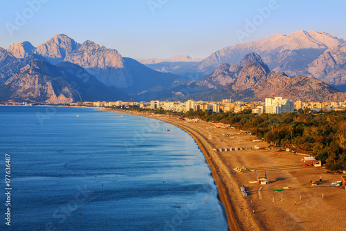Fototapeta Naklejka Na Ścianę i Meble -  Antalya, Konyaalti sand beach, Turkey