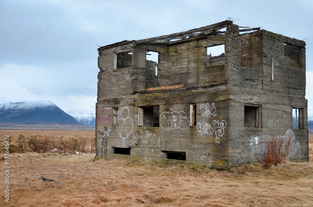 アイスランド　廃墟　iceland island ruins