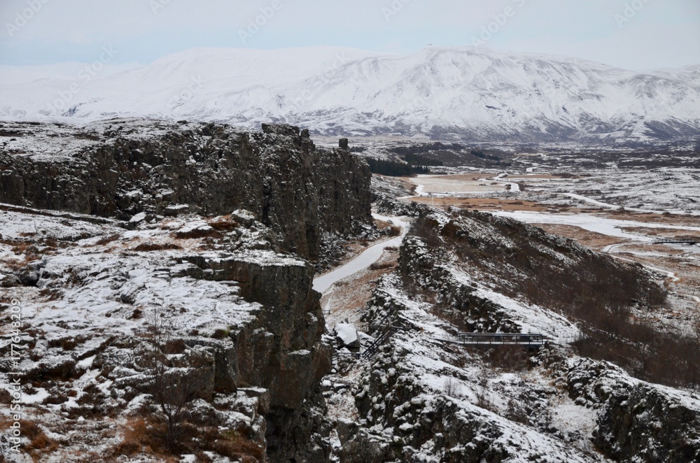 アイスランド ギャウ ゴールデンサークル シンクヴェトリル国立公園 世界遺産 地溝帯 プレート 絶景 冬 Iceland Island Winter Golden Circle Gja Thingvellir National Park Gja Stock Photo Adobe Stock アイスランド ギャウ ゴールデンサークル シンクヴェトリル国立公園 世界遺産 地溝帯 プレート 絶景 冬 Iceland Island Winter Golden Circle Gja Thingvellir National Park Gja Stock Photo Adobe Stock