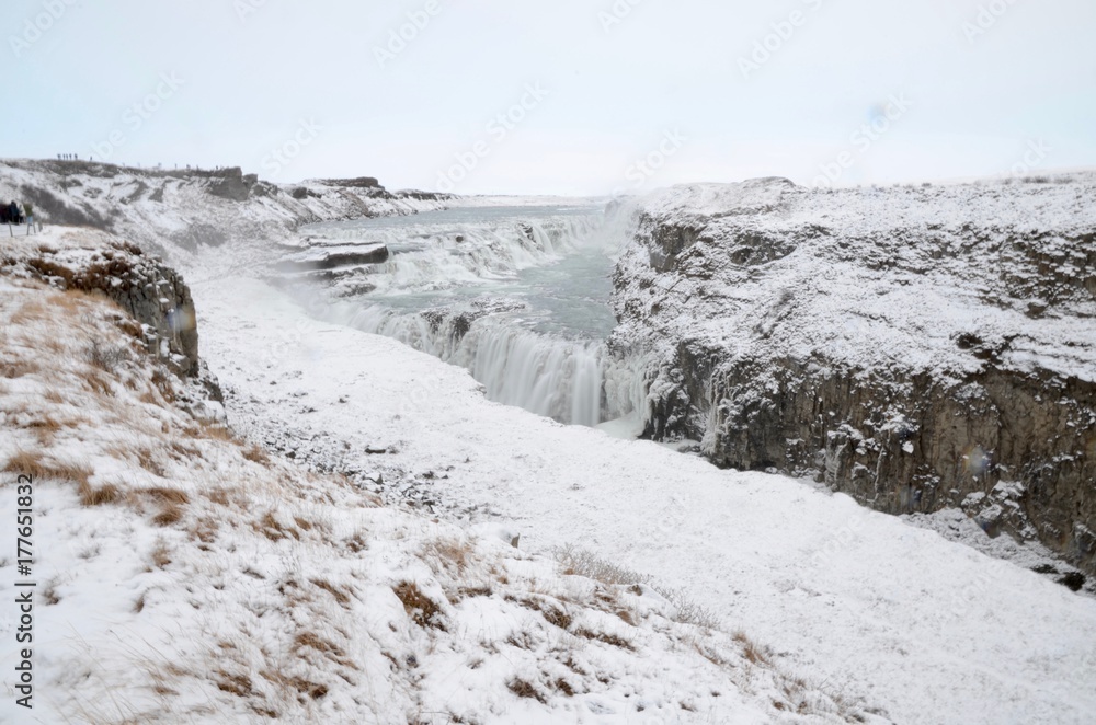 アイスランド　グトルフォス　ゴールデンサークル　滝　黄金　絶景　冬 iceland island winter Golden circle Gullfoss waterfall