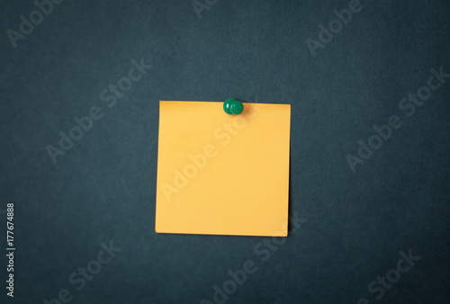 Blank sticky note