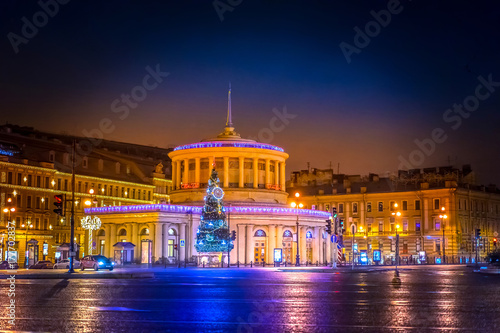 St. Petersburg. Decoration of the city for the New Year. Metro station 