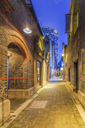 Fototapeta Naklejka Na Ścianę i Meble -  Shanghai Shikumen Street
