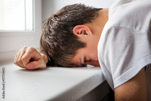 Quadro em tela Sad Young Man