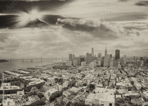 Aerial panorama of San Francisco at dusk © jovannig