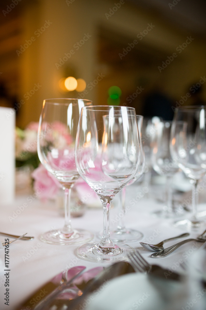 Gläser und Besteck im restaurant Gläser und Besteck im restaurant