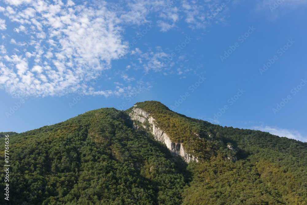 Beautiful views of the mountains while traveling through the Austrian and Italian Alps Beautiful views of the mountains while traveling through the Austrian and Italian Alps