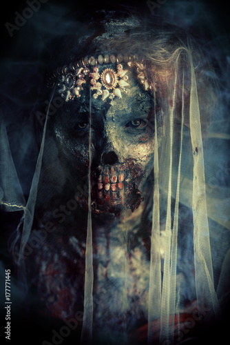 Foto horror under the veil