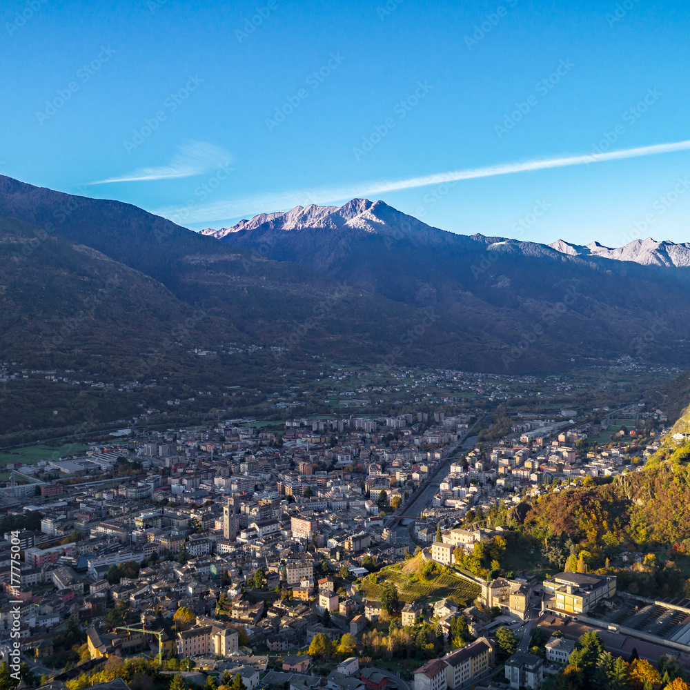 Sondrio - Valtellina (IT) - Vista aerea autunnale all'alba