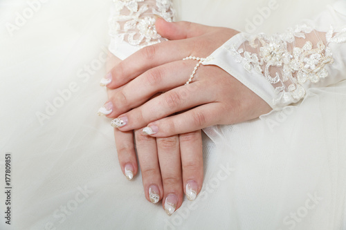 White wedding detail