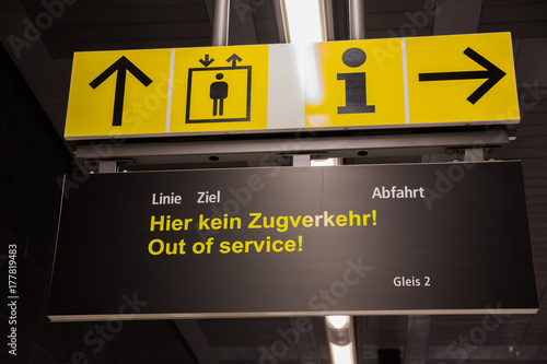 Schild Hier kein Zugverkehr, in Berlin