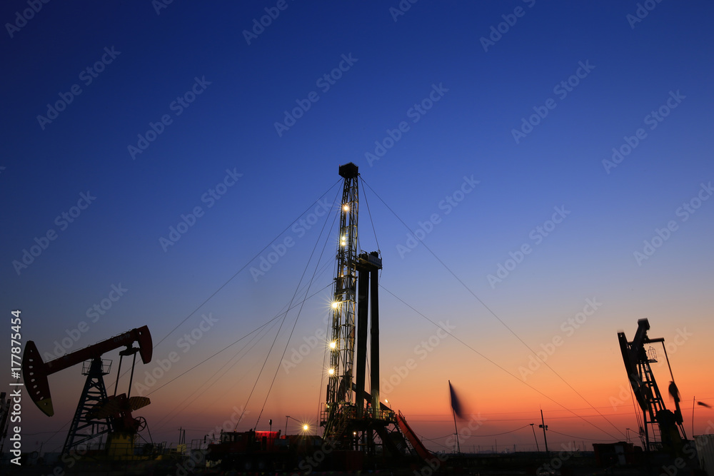 Fototapeta premium The oil rig