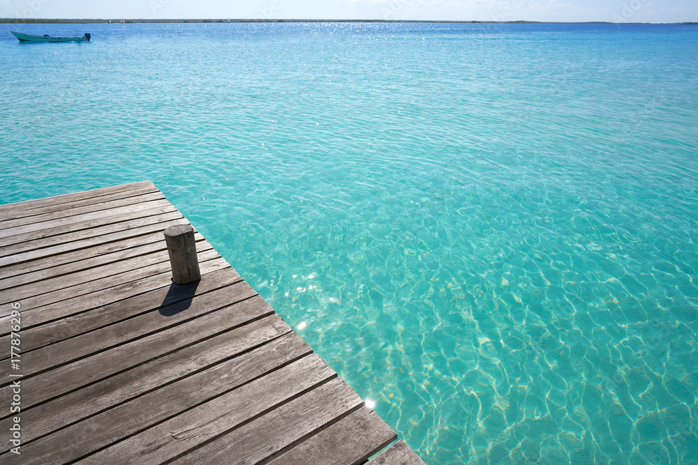 Fototapeta premium Laguna de Bacalar Lagoon in Mexico