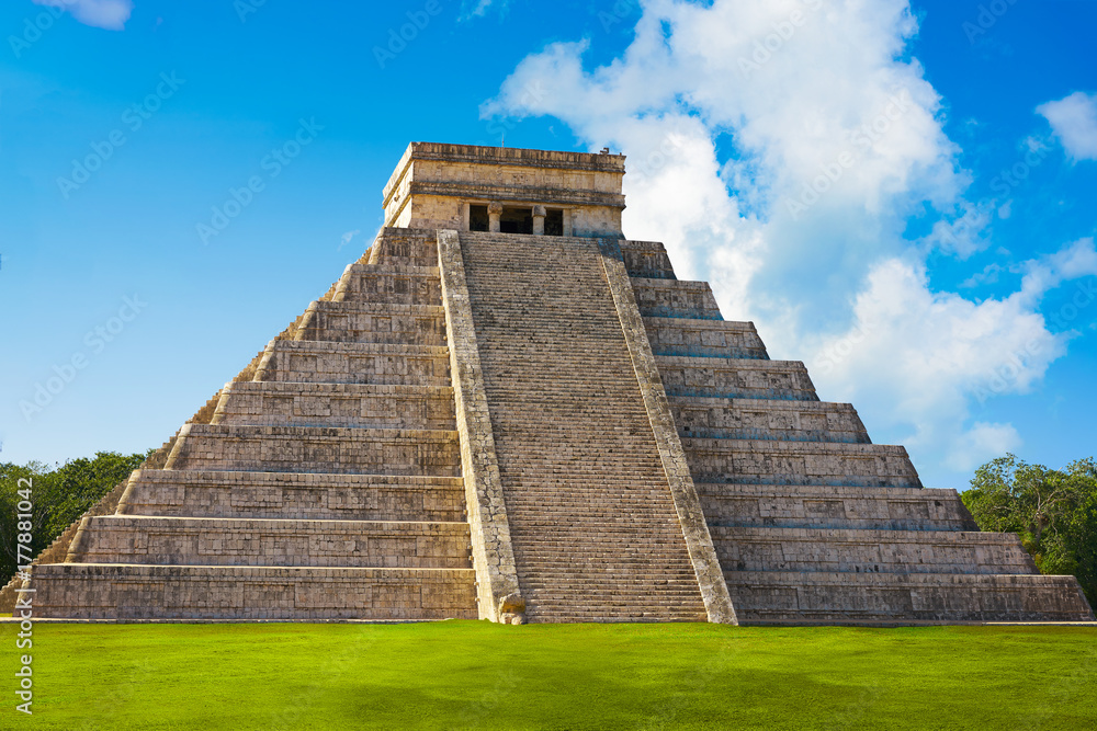 Chichen Itza El Templo Kukulcan temple